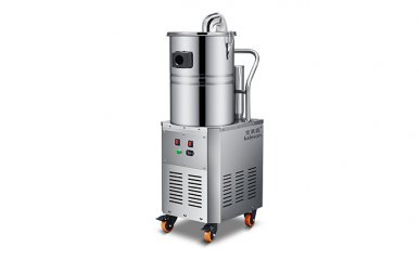 電瓶式工業(yè)吸塵器優(yōu)勢(shì)：不被電源控制，方便無電源場(chǎng)所吸塵